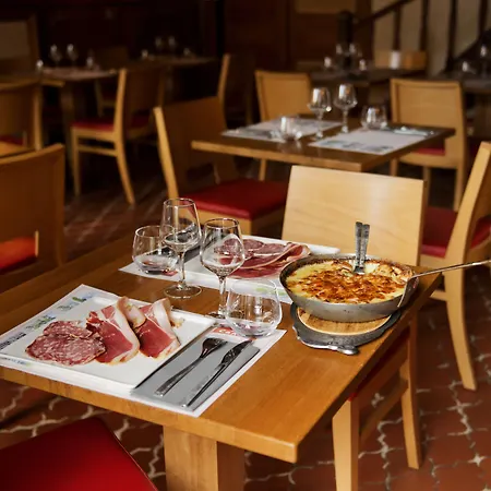 Le Cantou - Roche 2*