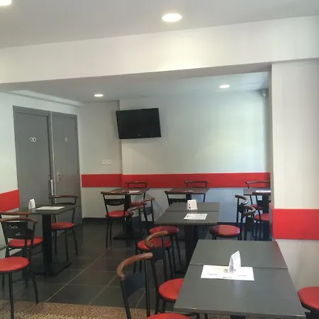 Le Cantou - Roche Hotell Orcival