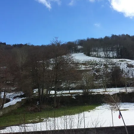 Le Cantou - Roche 2*