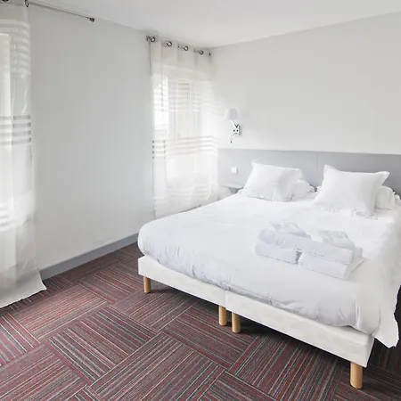 Hotell Le Cantou - Roche 2*