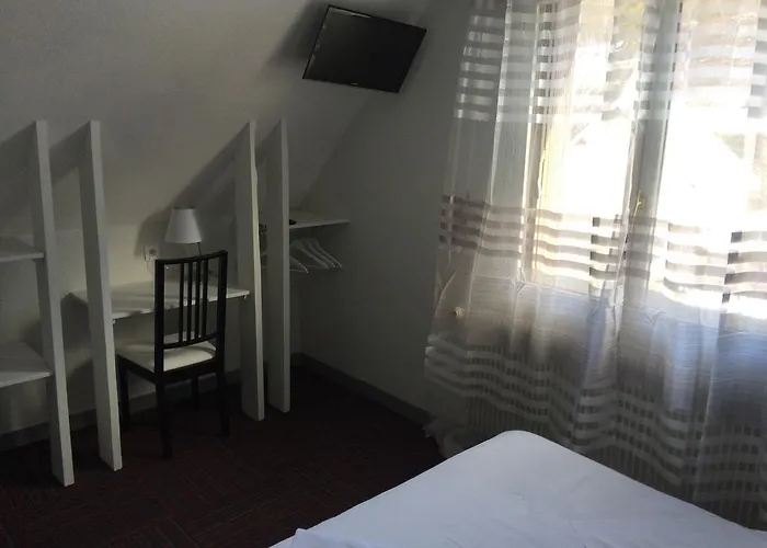 Le Cantou - Roche Отель Орсиваль