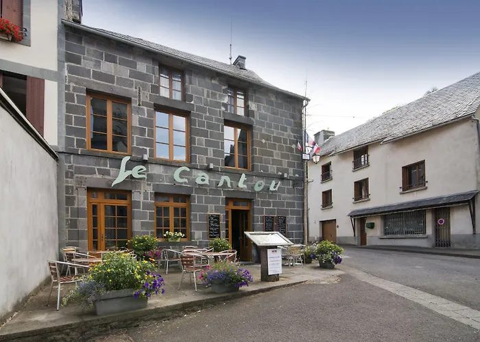 Le Cantou - Roche Отель 2*