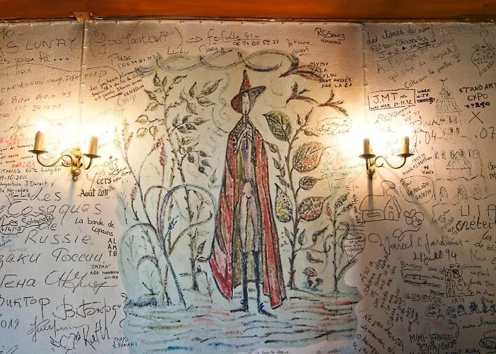 Отель Le Cantou - Roche Орсиваль