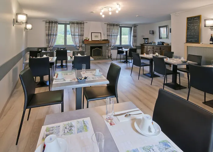 Le Cantou - Roche 2* Орсиваль