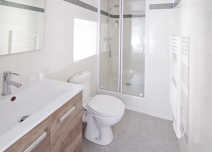 Le Cantou - Roche 2*